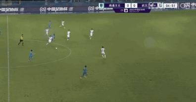男人扒开美女狂揉电影