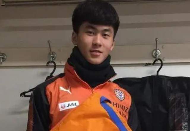 香蕉青草久久成人网